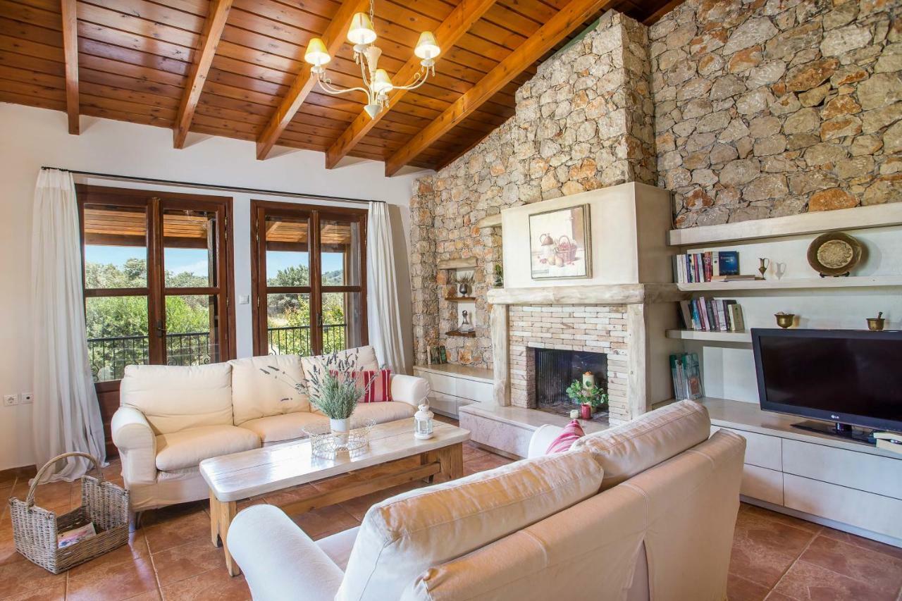 Sunny Countryside Villa - With Private Pool Faliraki Eksteriør billede